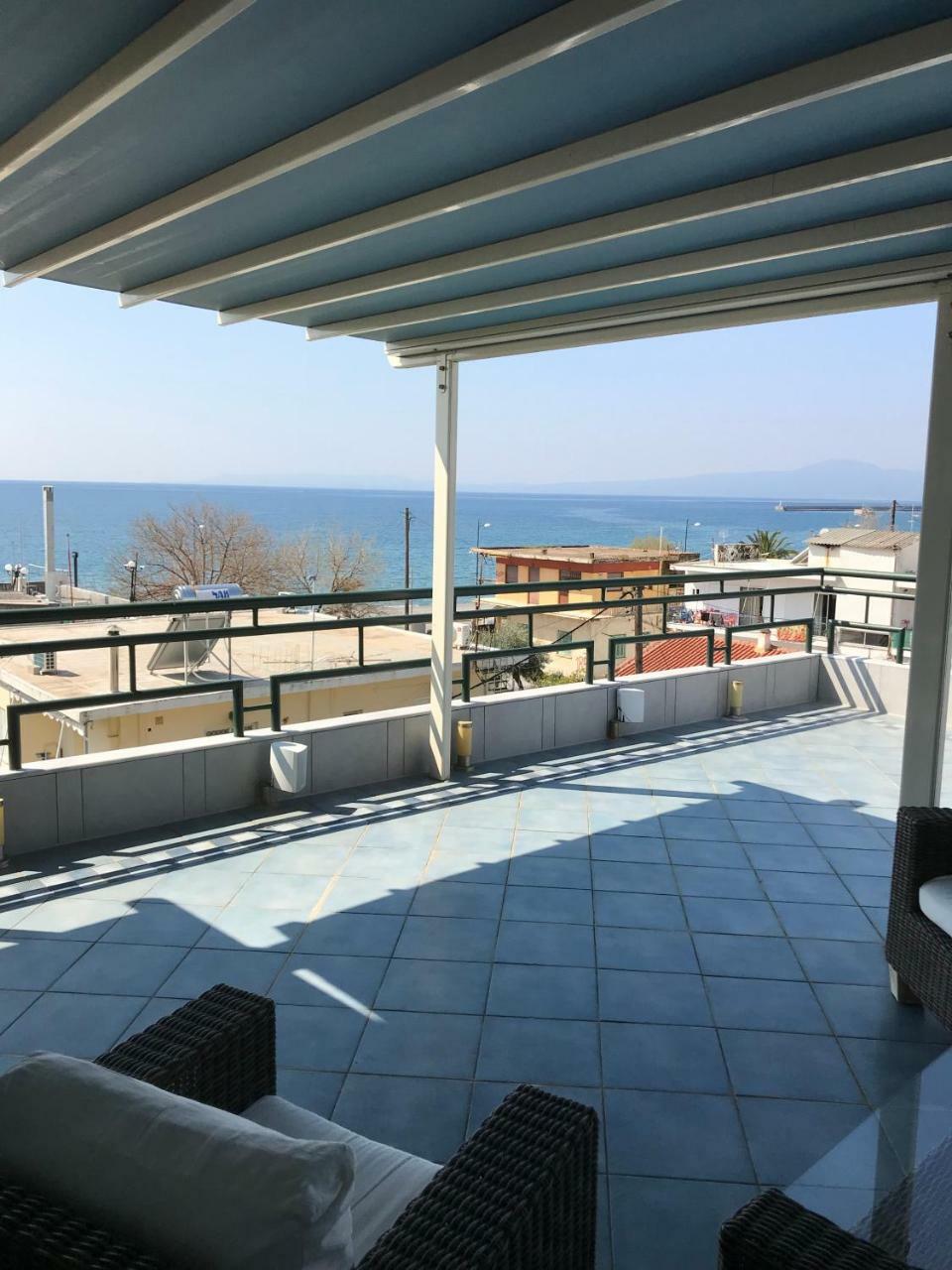 Tg Kalamata Beach Studio With Sea View Terrace Apartamento Exterior foto