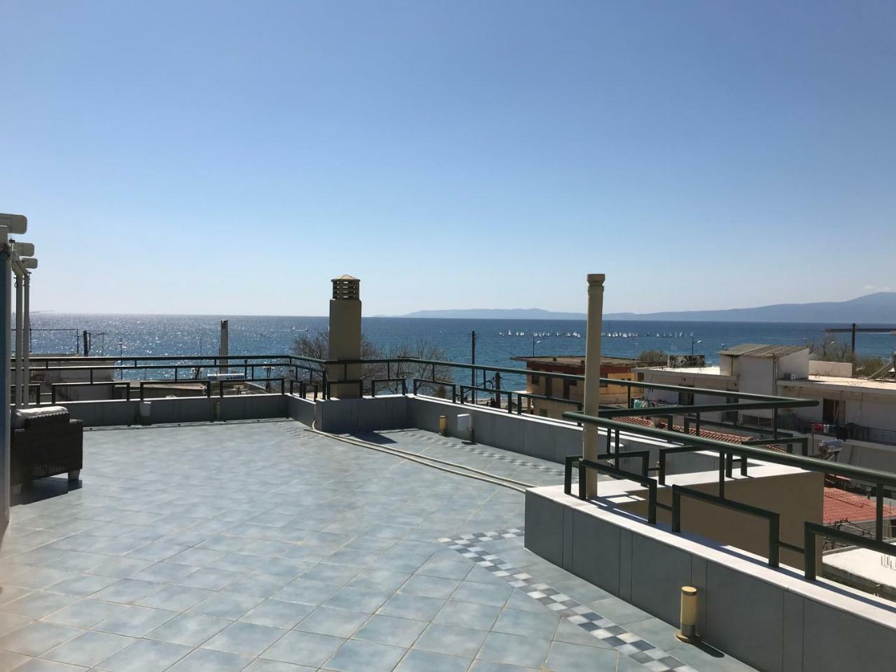 Tg Kalamata Beach Studio With Sea View Terrace Apartamento Exterior foto