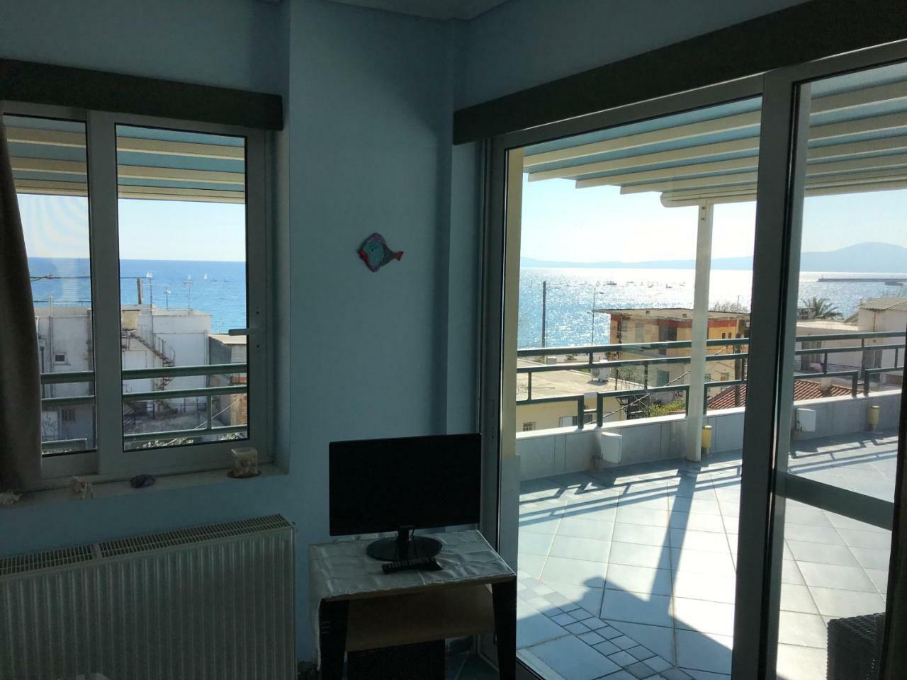 Tg Kalamata Beach Studio With Sea View Terrace Apartamento Exterior foto