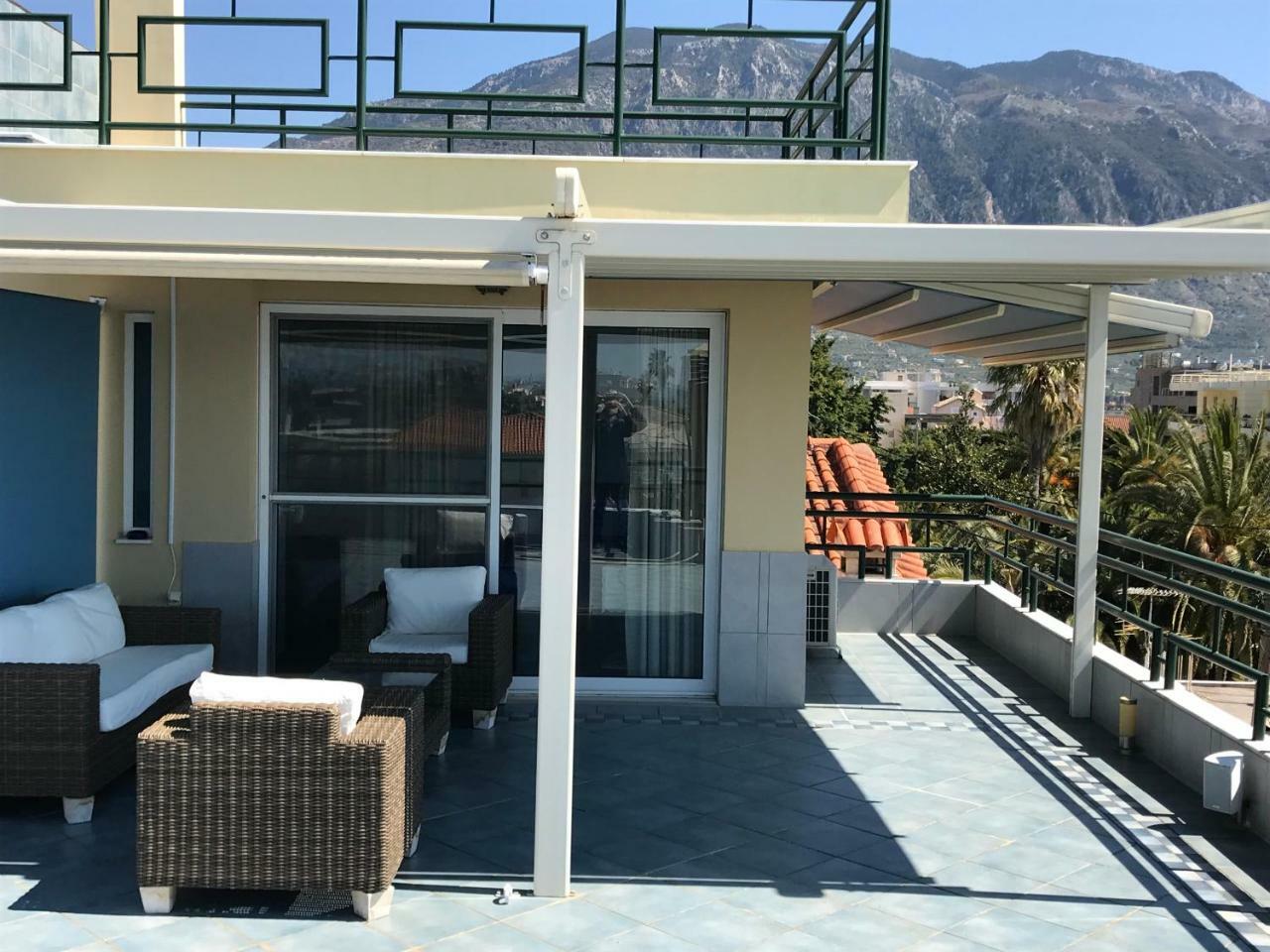 Tg Kalamata Beach Studio With Sea View Terrace Apartamento Exterior foto